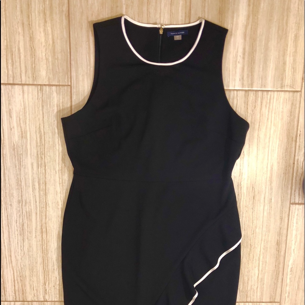❤️❤️Any four for $45❤️❤️ Tommy Hilfiger dress